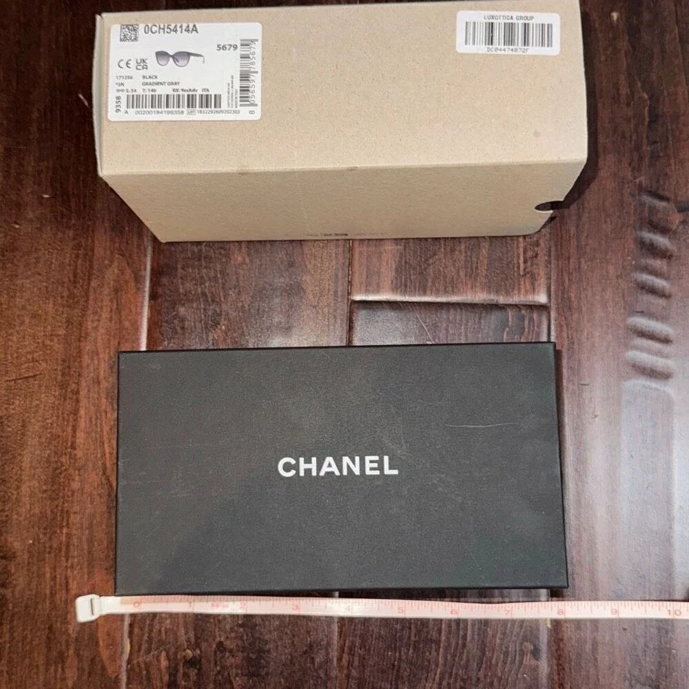 Chanel sunglasses box‎ with manual